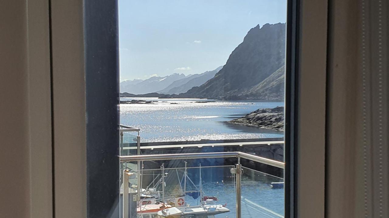 Lofoten Seaside *