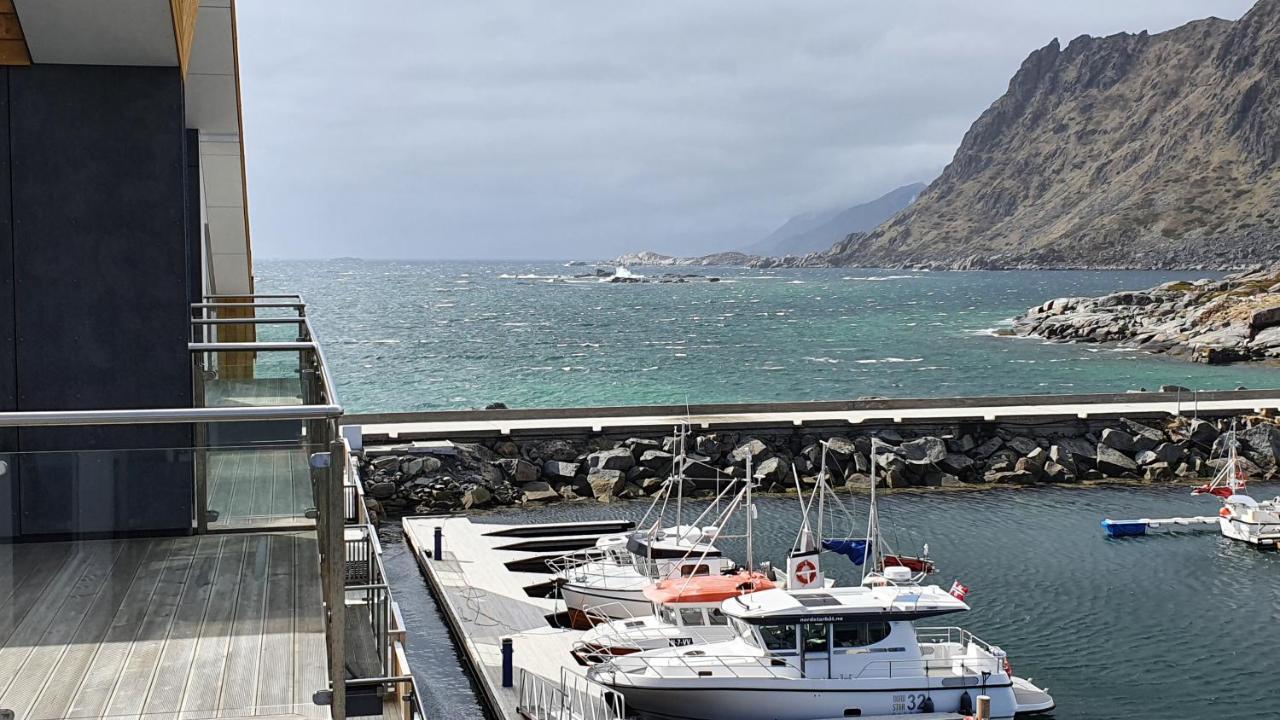 Lofoten Seaside *