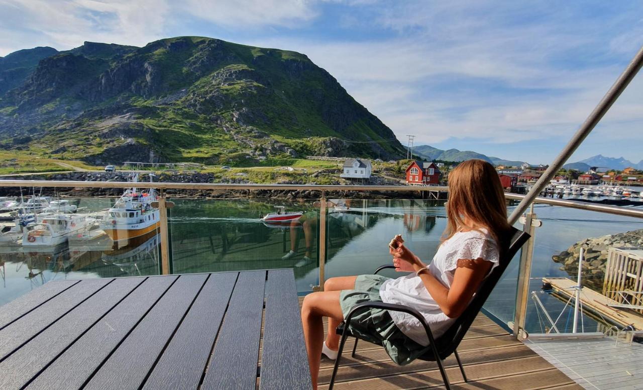Lofoten Seaside *