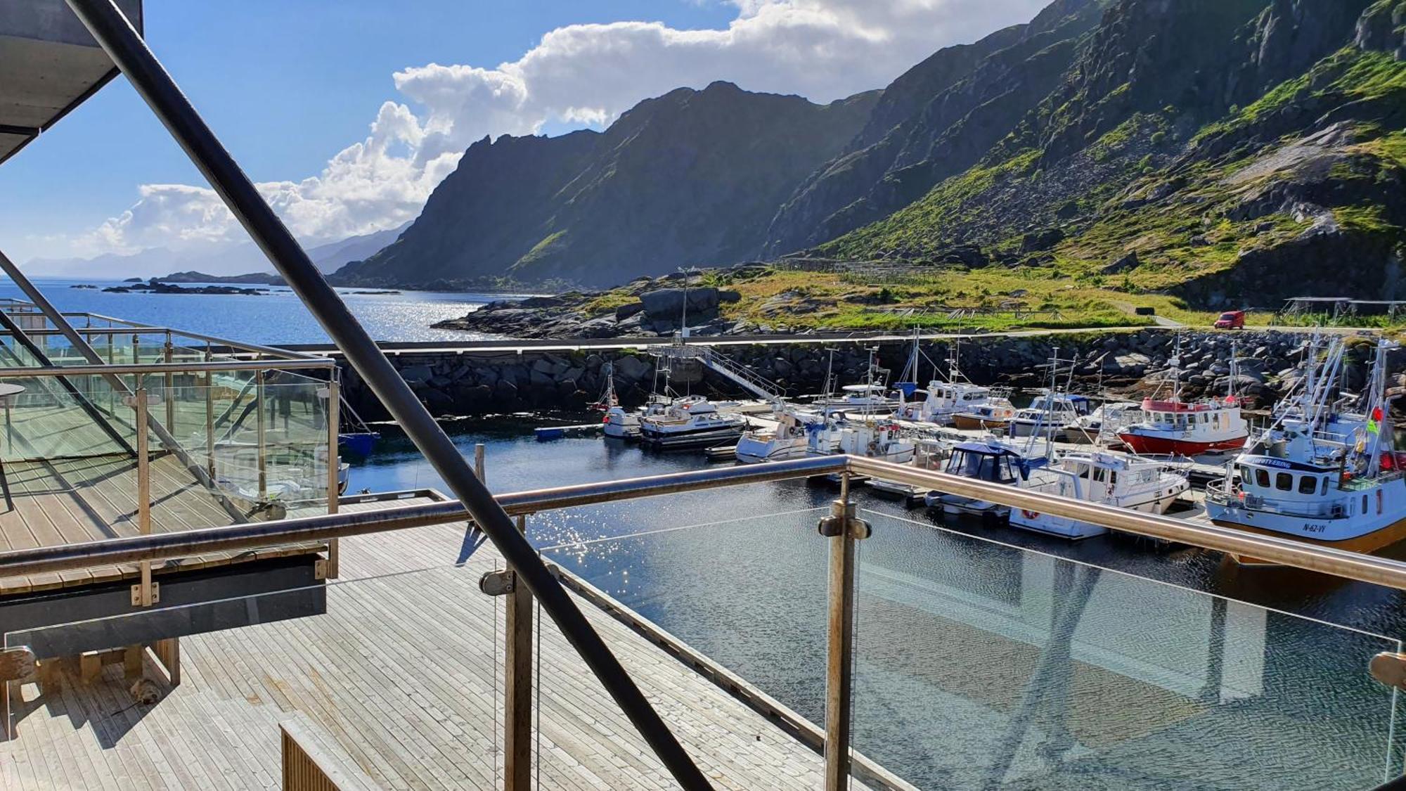 Lofoten Seaside Apartment Ballstad